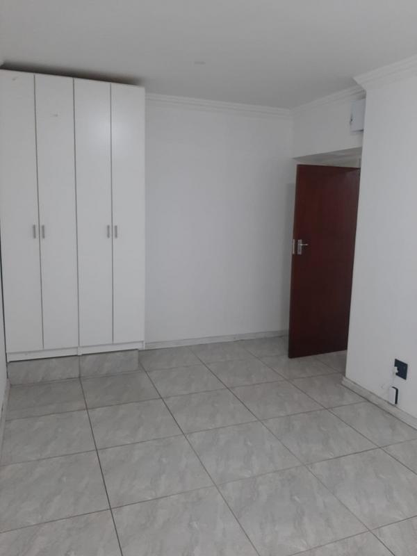 To Let 1 Bedroom Property for Rent in Goodwood Central Western Cape